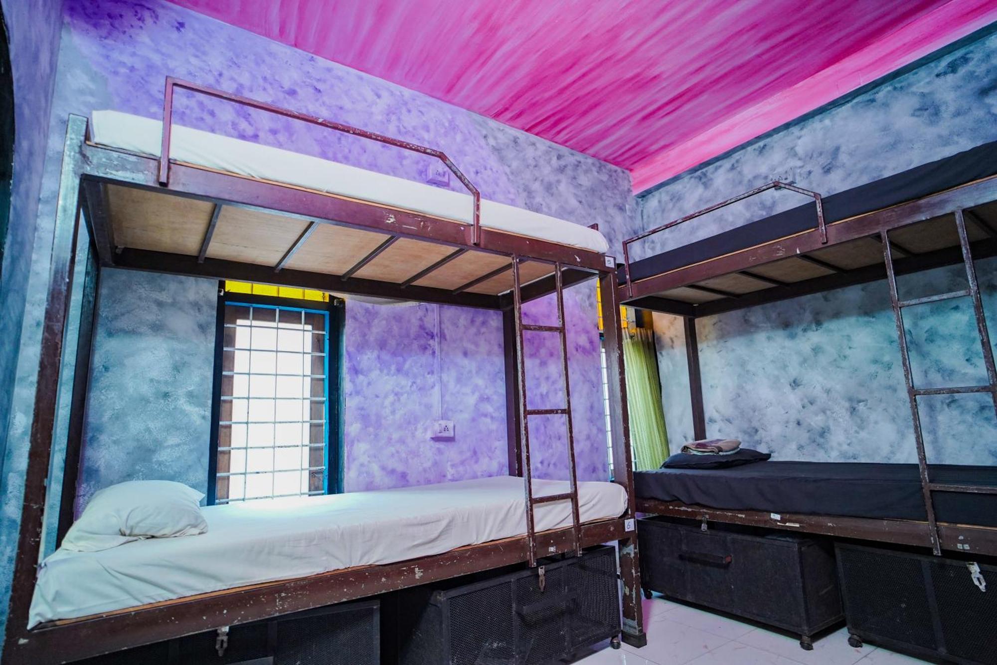 Santa Maria Hostel Munroe Island Mundrothuruth Екстериор снимка